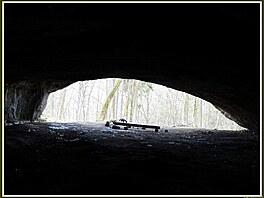 V jeskyni Pekrna