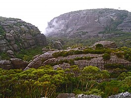 Hory Shrouded Gods a Monolith Valley za det. Nrodn park Budawangs, Austrlie