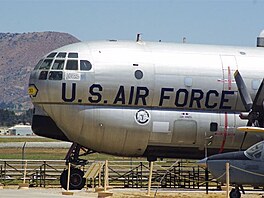 Boeing 377 Stratocruiser 5