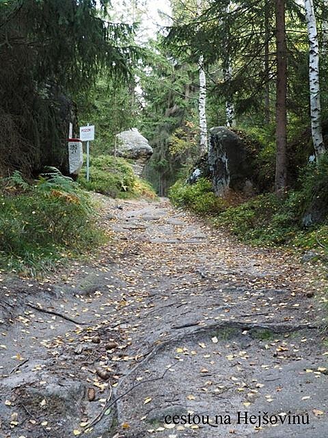 Cesta Javoí hory  Broumov  Hejovina, záí 2016