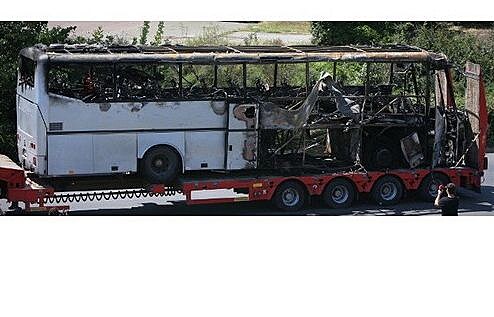 Autobus v Burgasu po bombovém útoku terorist