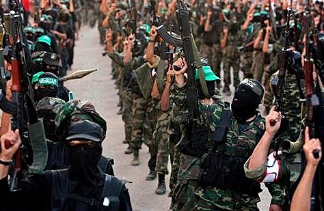Maskovaní písluníci Hamásu v Gaze