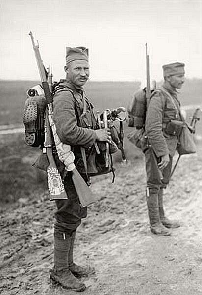 8-12 Srbtí etnici 1915