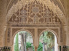 5 Detail kamennch krajek v Alhambe