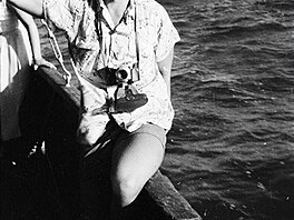 Autor na vletn lodi, 1956