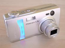 Kyocera FineCam L3V vs. Panasonic Lumix F1