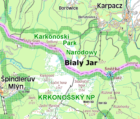 Bialy Jar nad polskm mstem Karpacz