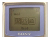 Sony CMD-Z5 - displej mail