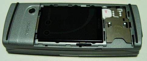 Nokia 9500 oteven zezadu