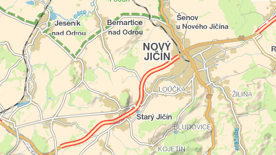 Chlapce naposledy viděli, jak jde ze svého bydliště ve starojičínské místní části Jičina směrem k vodní nádrži (červená značka) a našli ho v nedalekém Novém Jičíně (modrá značka). Chlapce naposledy viděli, jak jde ze svého bydliště ve starojičínské místní části Jičina směrem k vodní nádrži (červená značka) a našli ho v nedalekém Novém Jičíně (modrá značka).