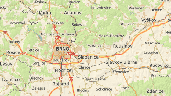 U Rohlenky havarovala hasisk cisterna. tyi hasii jsou v pi lka.