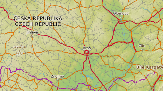 Červeně označené dnes zpoplatněné silnice první třídy v Jihomoravském kraji, modře nová, která se přidá.