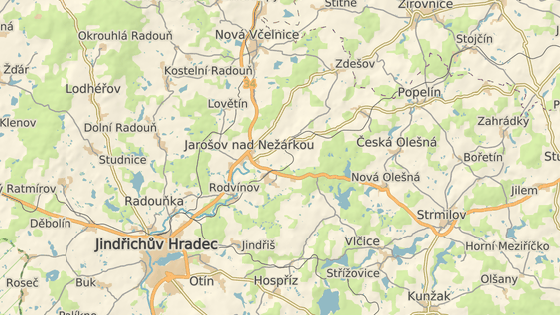 Tragick nehoda se stala u obce Bednrec, kterou prochz tra spojujc Jindichv Hradec a Jihlavu.