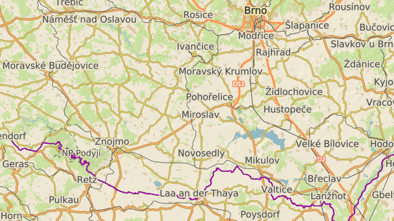 Unkovice (na severu) a Hrušovany nad Jevišovkou by mohla spojit nová železniční trať.