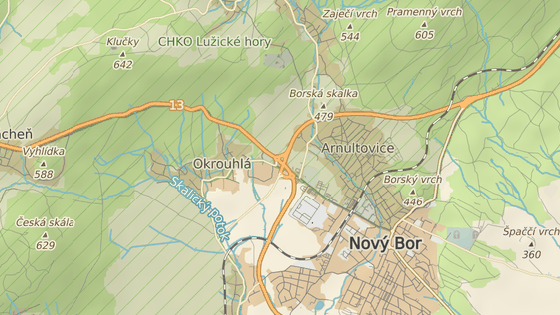 Kamion se převrátil na okraji Nového Boru. Kamion se převrátil na okraji Nového Boru.