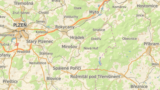 Rokycansk'ta tren ile otomobil çarpışması: Sürücü kaza yerinden kaçtı