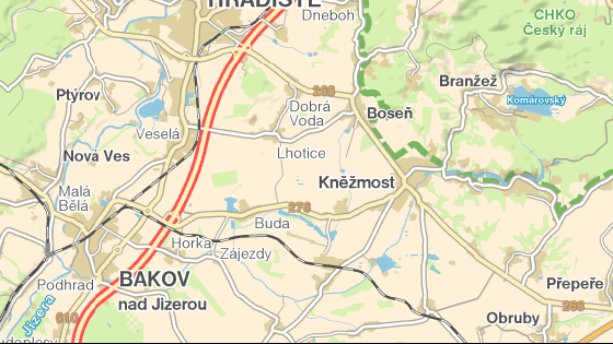 Kněžmost köyündeki göletin altında, içinde ölü bir kişinin bulunduğu bir araba buldular