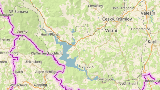 İtfaiyeciler saunadaki yangına müdahale ettikten sonra hastaneye kaldırıldı