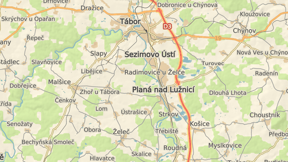 Nehoda se stala na silnici mezi městy Sezimovo Ústí a Planá nad Lužnicí.