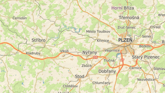 Nehoda se stala na 112. kilometru D5 ve směru na Prahu.