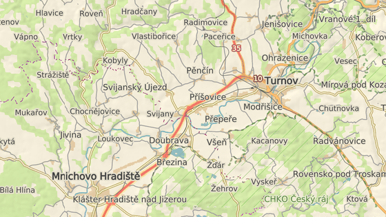 Demolice mostu zkomplikuje dopravu na D10. Demolice mostu zkomplikuje dopravu na D10.