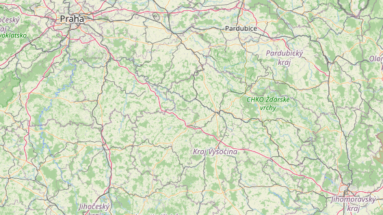 Jihlava leží téměř ve středu České republiky. Do města se dá dostat autem po D1 (exit 112), případně vlakem či autobusem. Cesta z Prahy po železnici trvá zhruba 2,5 hodiny, s autobusovým dopravcem o hodinu méně. Jihlava leží téměř ve středu České republiky. Do města se dá dostat autem po D1 (exit 112), případně vlakem či autobusem. Cesta z Prahy po železnici trvá zhruba 2,5 hodiny, s autobusovým dopravcem o hodinu méně.