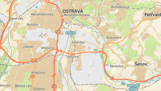 Cyklista se rozhodl vybrzdit kamion na jedné z nejvíce frekventovaných křižovatek v Ostravě.