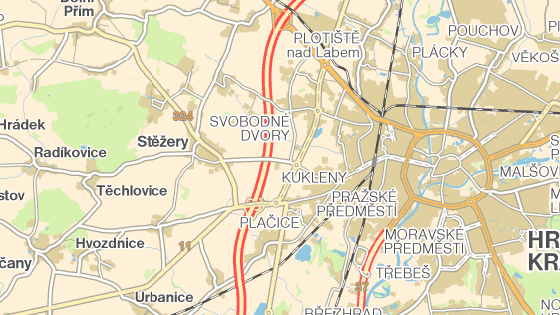 Pla�ice (�erven� zna�ka) marn� bojuj� za protihlukov� st�ny. Nedalek� Svobodn� Dvory (modr� zna�ka) si kladly st�ny jako podm�nku, �e nebudou stavbu D11 blokovat.