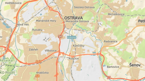 Bývalá Aglomerace Vítkovic leží na atraktivním místě Ostravy u dvou velmi frekventovaných silnic a napojena je i na železniční síť.