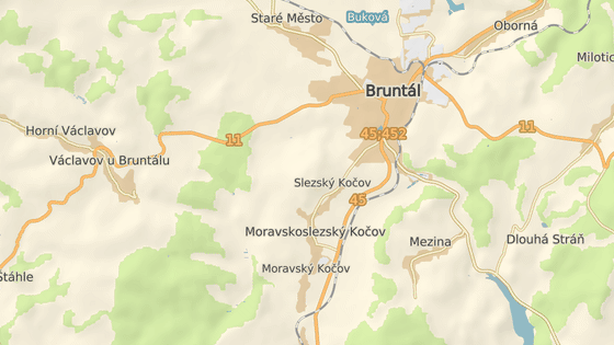 Uhlsk vrch le asi dva kilometry jihozpadn od okraje Bruntlu.