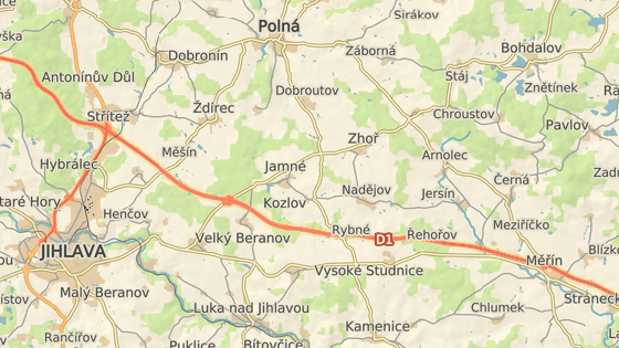 Kvůli odstraňování popadaných stromů byl uzavřen úsek silnice druhé třídy mezi Jihlavou a Žďárem nad Sázavou. Objízdná trasa vede přes Polnou.