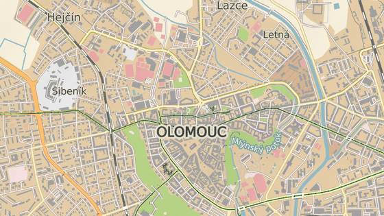 Ulice 8. kvtna le pmo ve stedu Olomouce