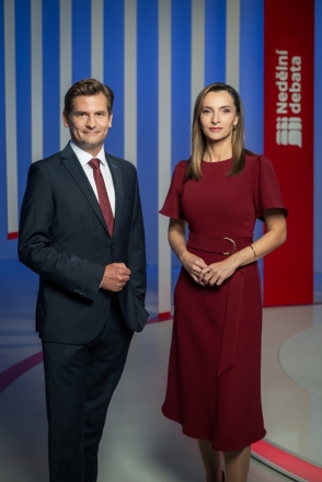 Ned�ln� debata