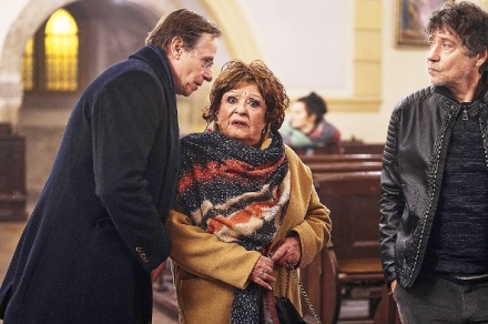 Viano�n� pr�beh