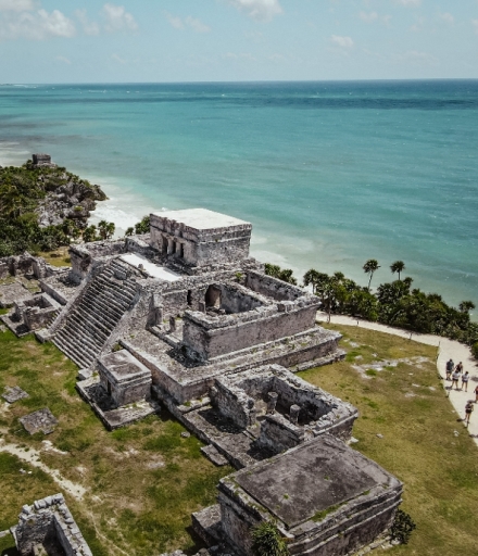 Mayov� a jejich posledn� velk� m�sta