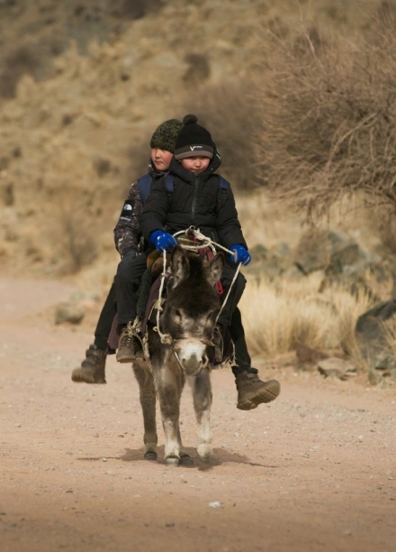 Nejnebezpe�n�j�� cesty do �koly: Kyrgyzst�n