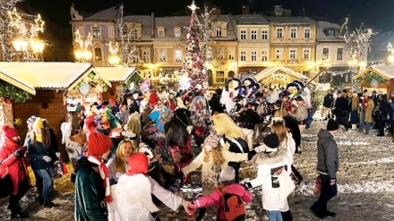 Uv�� v z�zrak V�noc