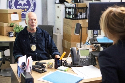 Detekt�v Knight: De� nez�vislosti