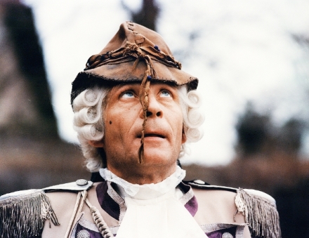 �arovn� d�dictv�