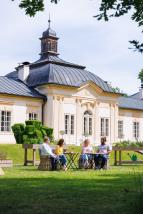 Pe�e cel� zem�