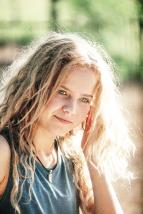 Mia a b�l� lev
