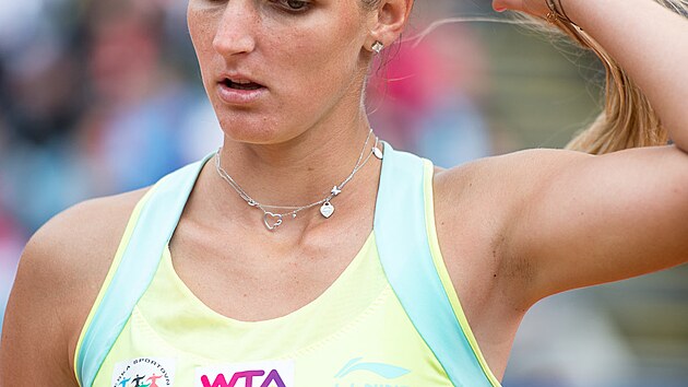 Karol�na Pl�kov�