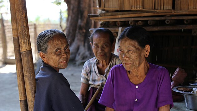 Pavou eny Myanmar, Chin