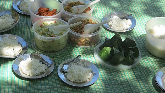 thajsk menu na pli