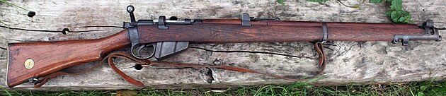 Billy Sing pouval britskou zbra Lee Enfield (SMLE) No.1 Mark III.303 (7,7 mm).