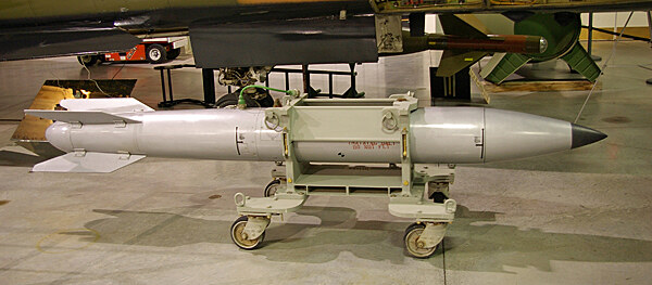 Jadern puma B61, kterch m Turecko k dispozici pro vlastn letectvo 40 kus...