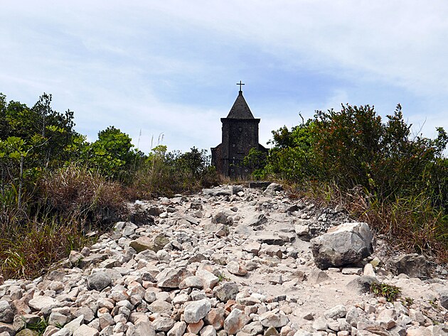 Ruina kostela Bokor