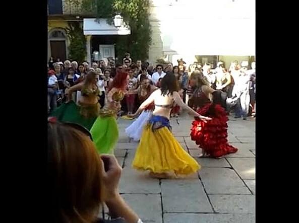 Varese, bin tance pro migranty na peddvo kostela