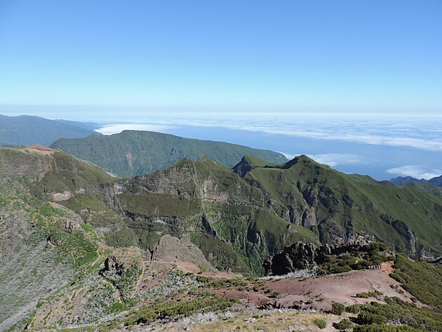 Pohled z vrcholu na Madeiru
