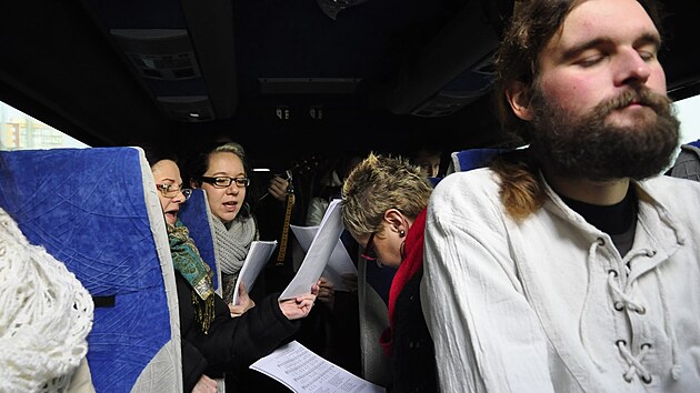 N�kte�� cestou nacvi�ovali "� Tannenbaum" n�kte�� relaxovali...